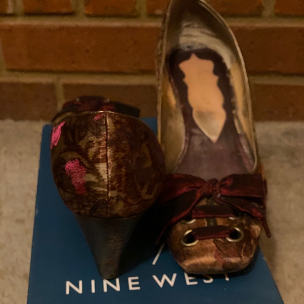 Nine West Wedges - Picture 4 of 5